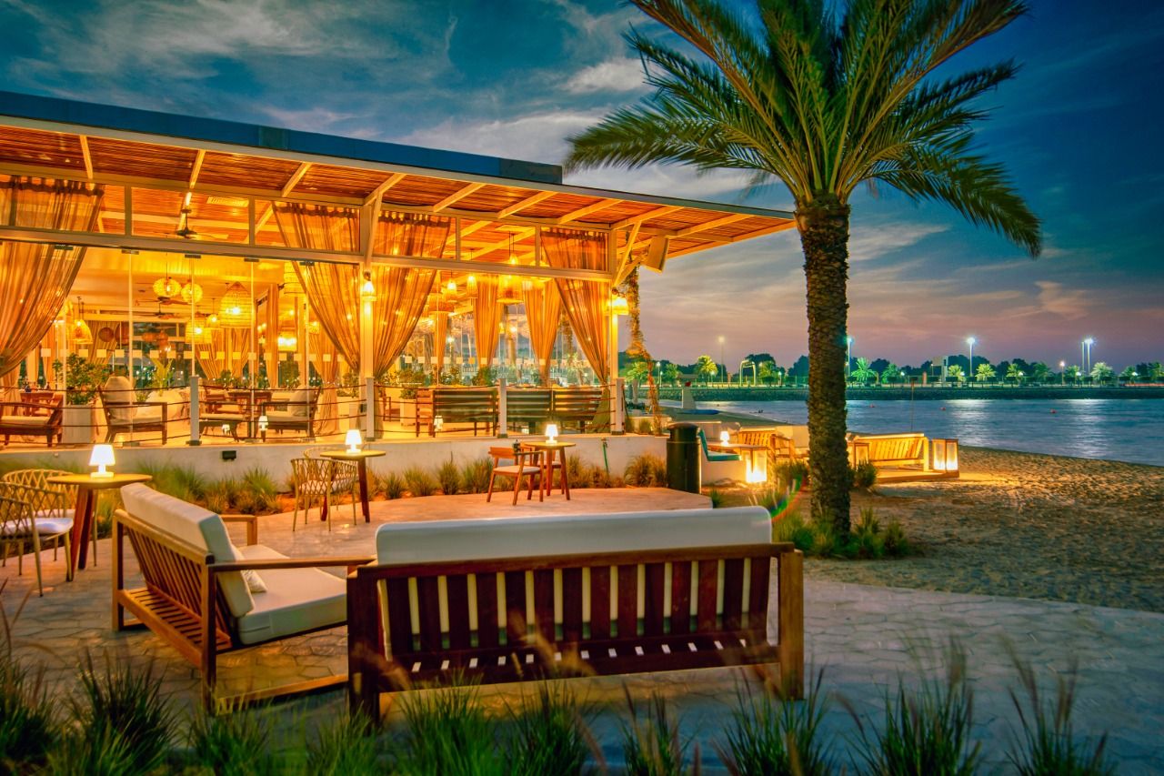 outdoor dining destinations in Abu Dhabi