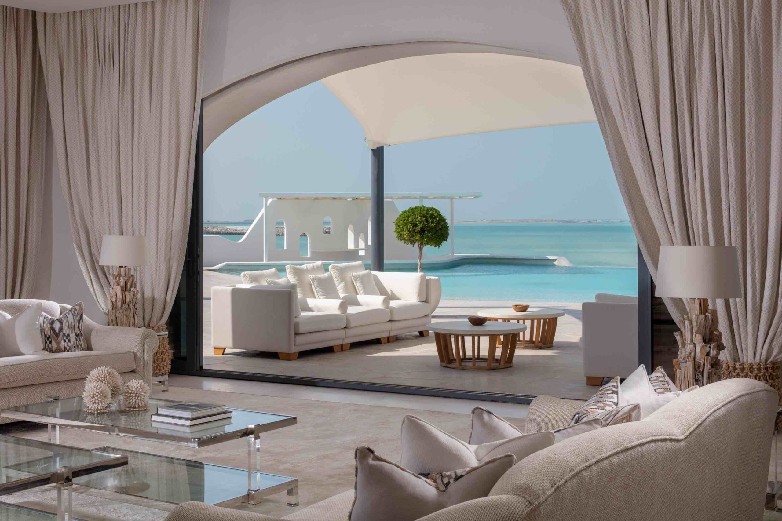 Anantara Santorini Abu Dhabi