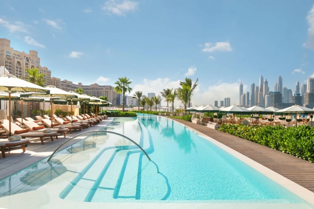 beach clubs in Dubai