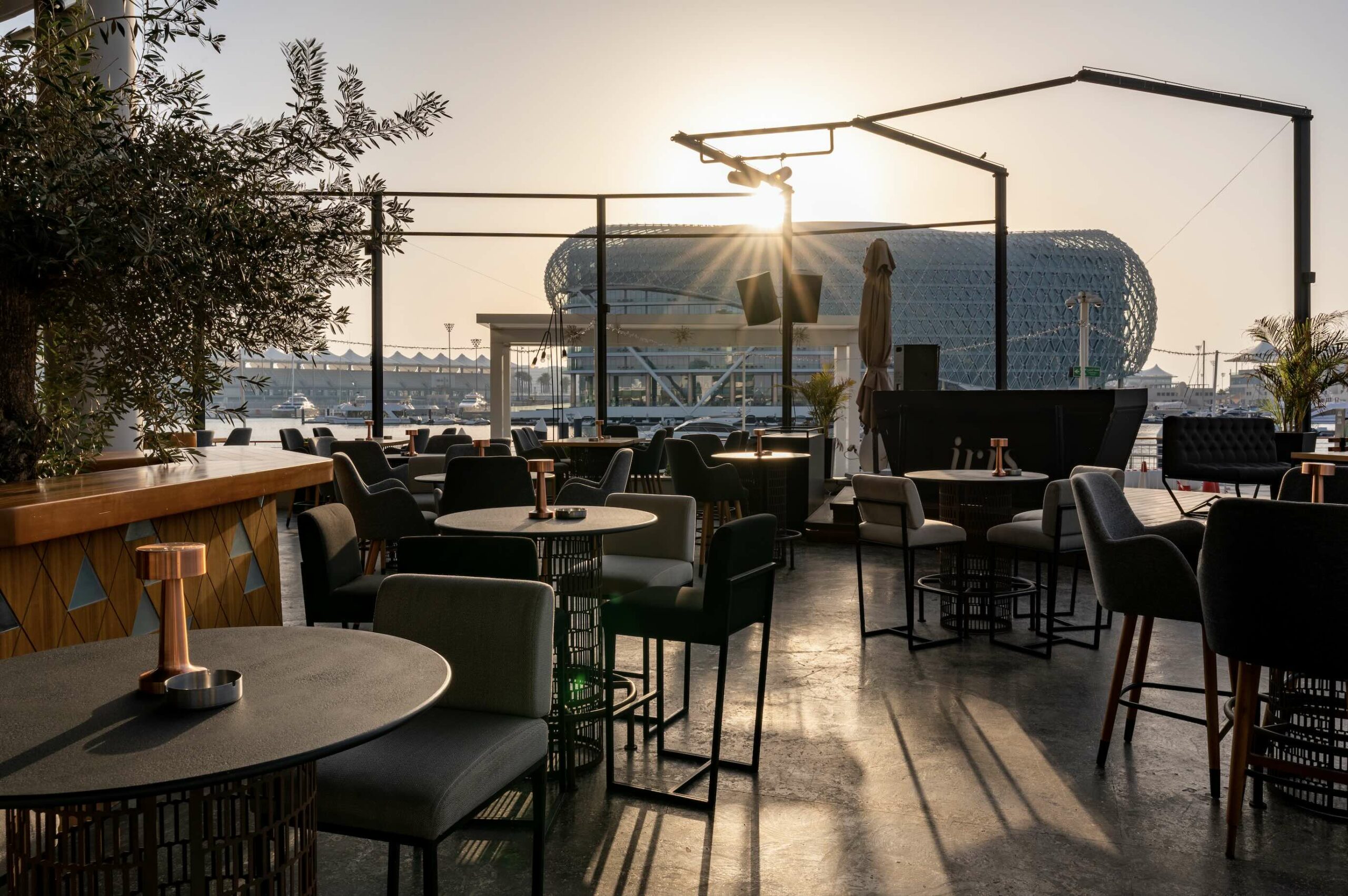 outdoor dining in Abu Dhabi