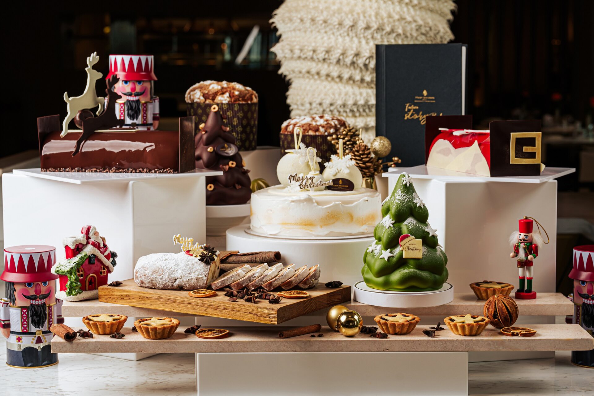 Four Seasons Abu Dhabi Festive