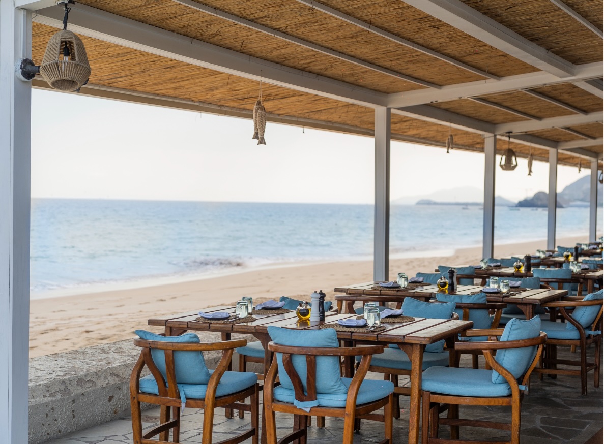 Le Méridien Al Aqah Beach