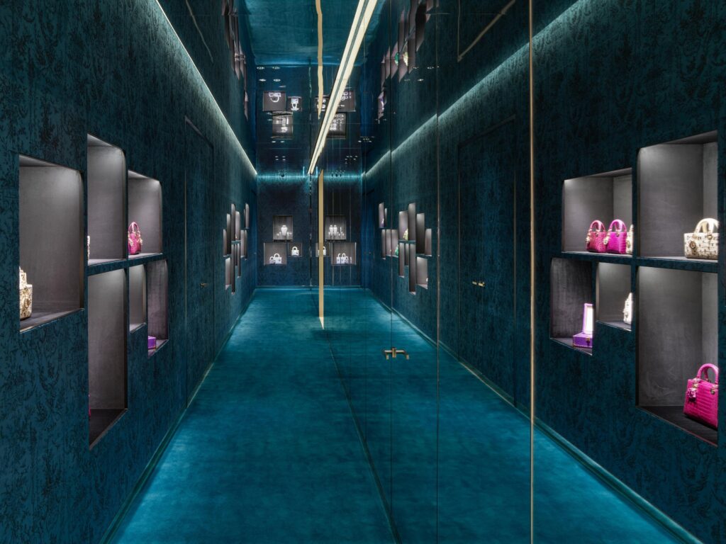 Dior Salon DubaI Mall