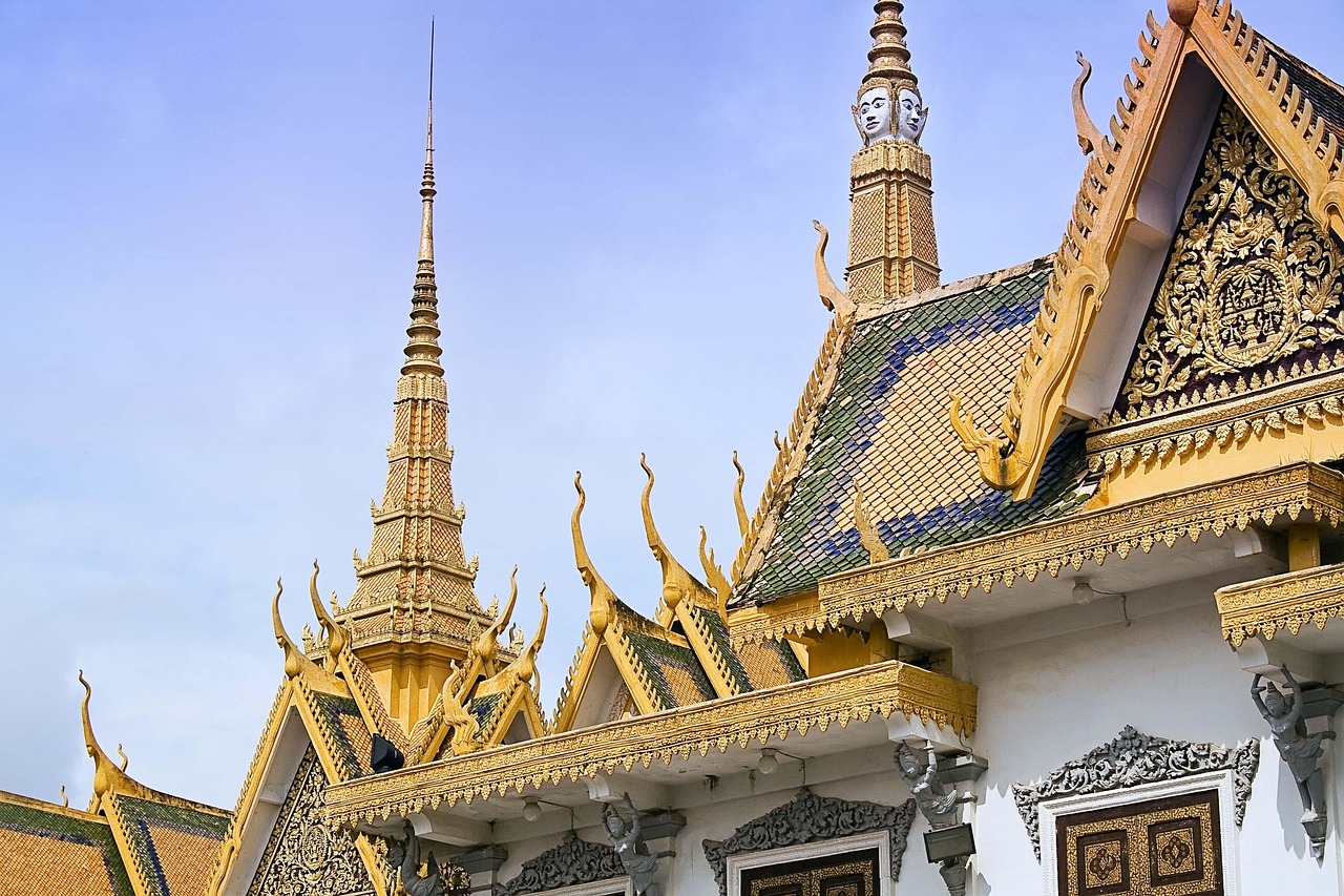 direct flights UAE Phnom Penh